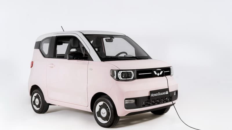 Dung lượng pin của ô tô điện Wuling và câu chuyện đáp ứng nhu cầu đi lại của người Việt