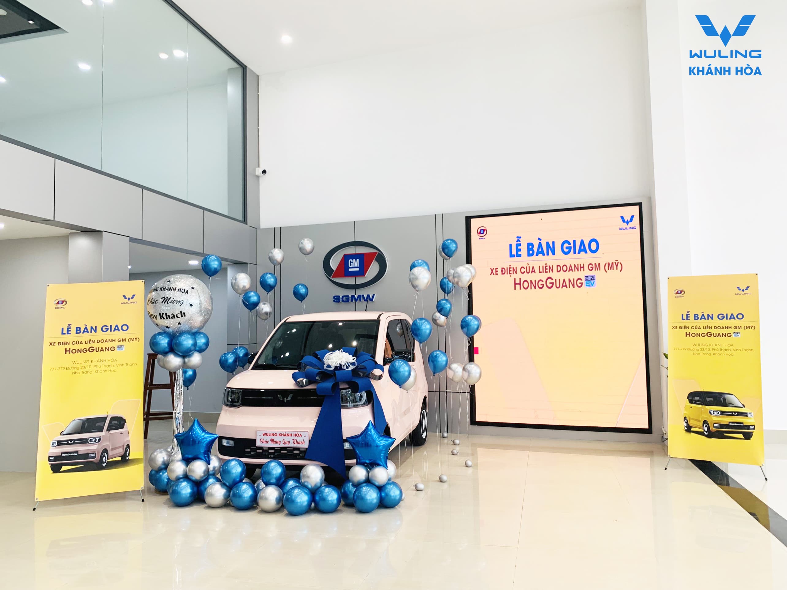 LỄ BÀN GIAO CHIẾC XE LIÊN DOANH MỸ (SGMW) - Mini EV ĐẦU TIÊN TẠI KHÁNH HÒA