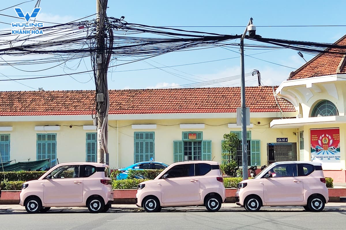 3 Chiếc xe liên doanh Mỹ (SGMW) - Mini EV đầu tiên ra biển số ở Khánh Hòa