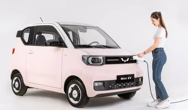 MIỄN THUẾ TRƯỚC BẠ CHO XE OTO ĐIỆN ĐẾN NĂM 2027! ĐÒN BẨY GIÚP THỊ TRƯỜNG XE SẠCH PHÁT TRIỂN